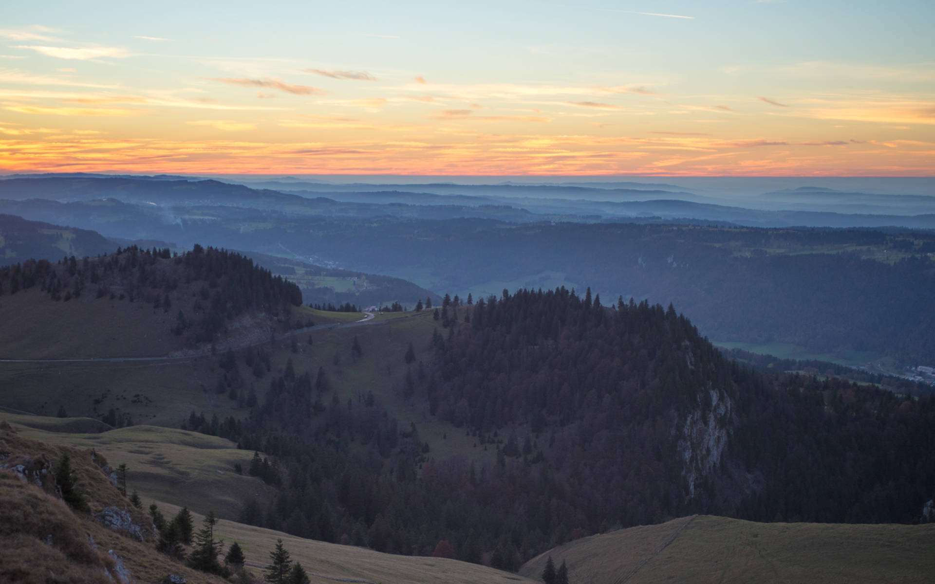 coucher de soleil sur le Jura